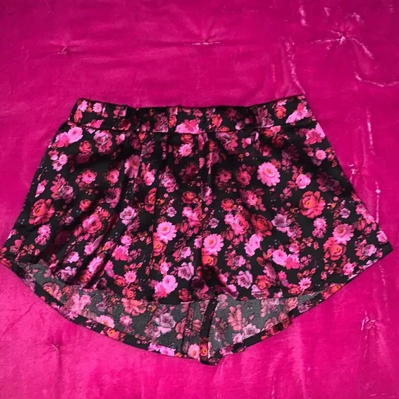 Love and Lemons Lola short XS - Picture 4 of 7